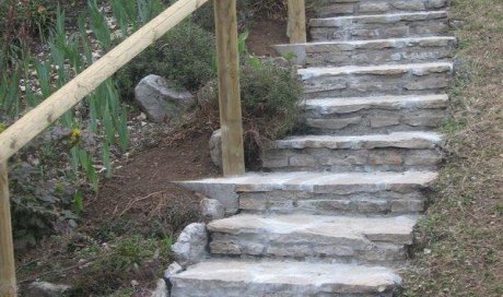 Joel Sommacal Services Création d'escaliers en pierres Saint-Georges-de-Commiers